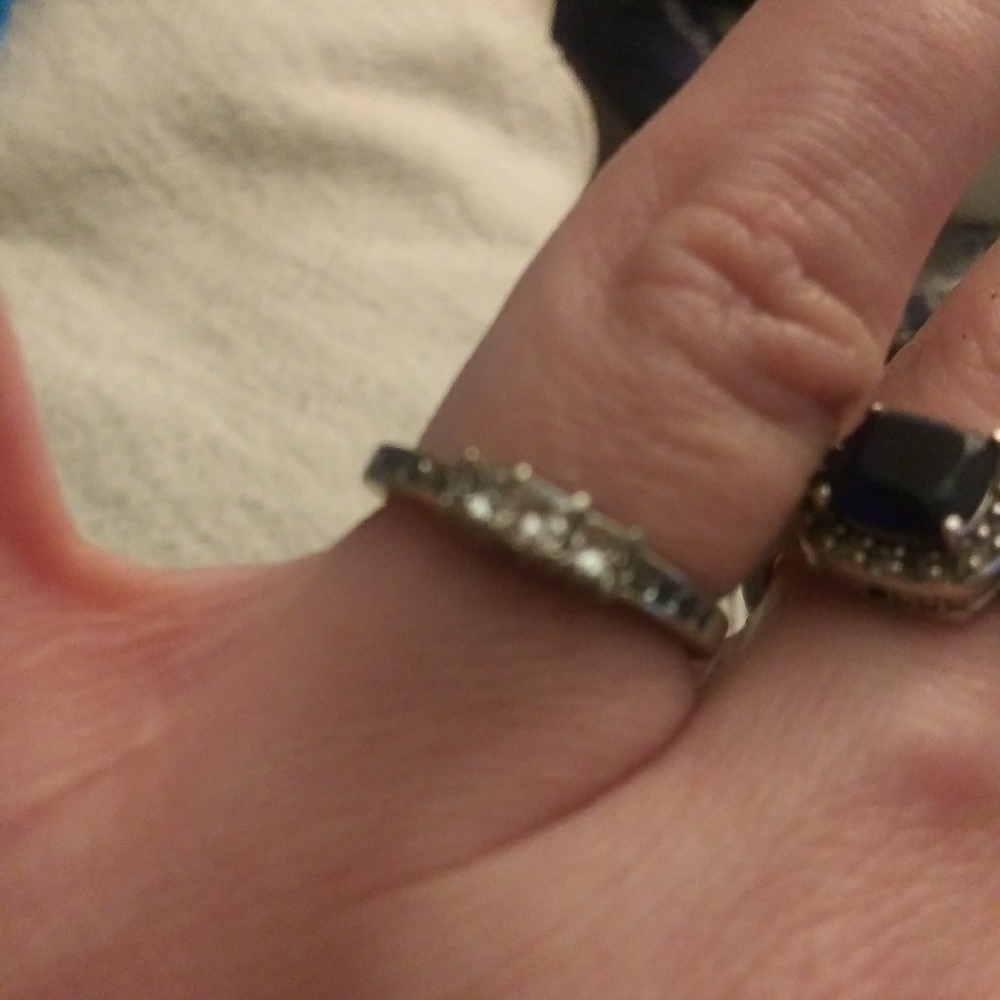 Diamond engagement ring